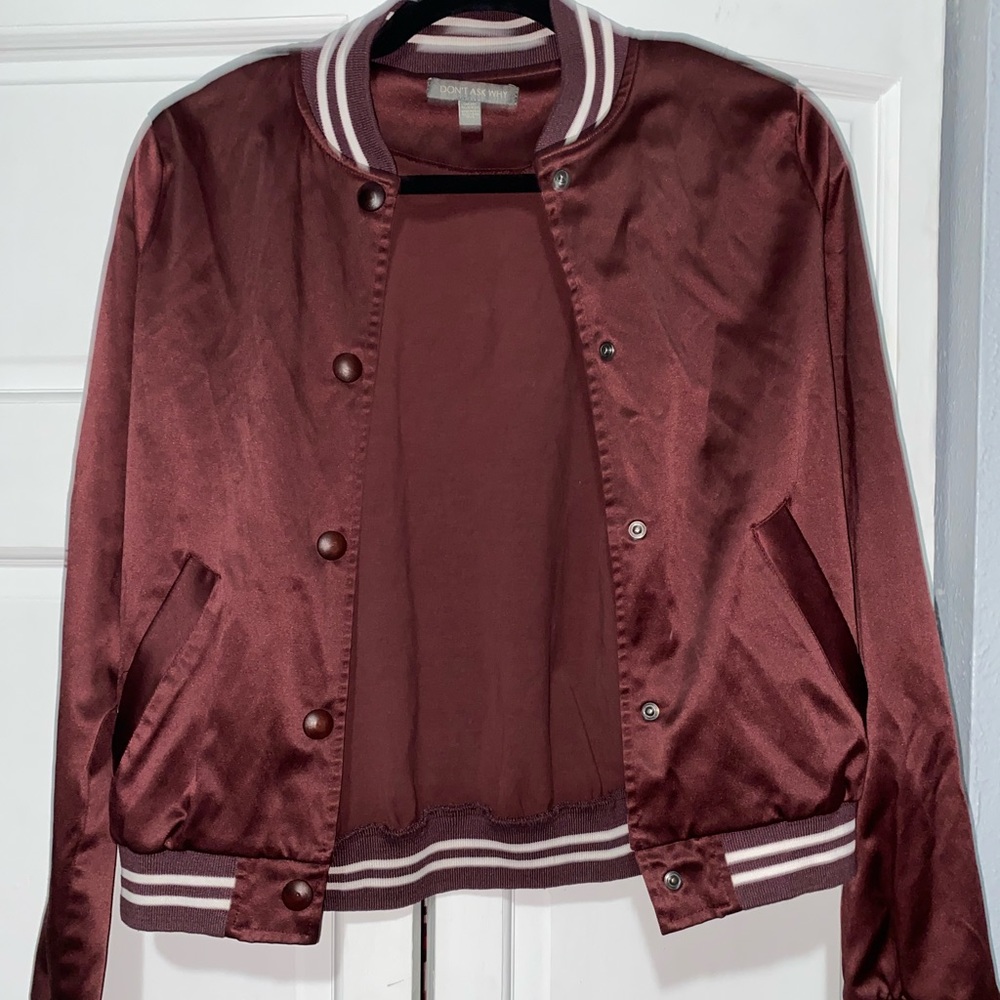 Burgundy Buttoned Bomber Jacket w/ Pockets